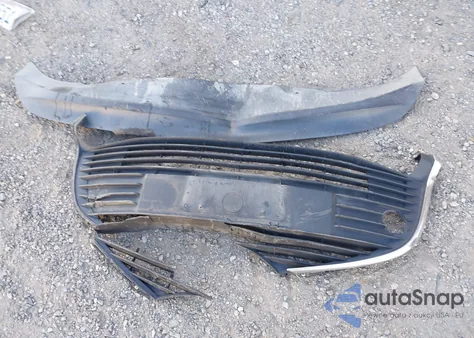 2015 Toyota Yaris Le z USA, uszkodzony, nr VIN VNKKTUD32FA020224